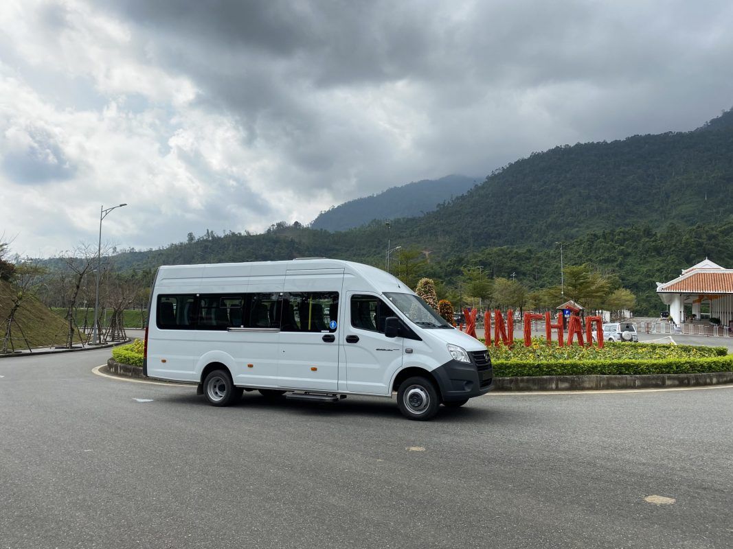 Thuê xe 19 chỗ có khăn lạnh tại Thuexehuydat.com – Giải pháp vận chuyển cao cấp